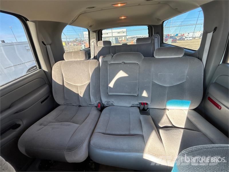 GMC Yukon XL 4WD SUV Avtomobili