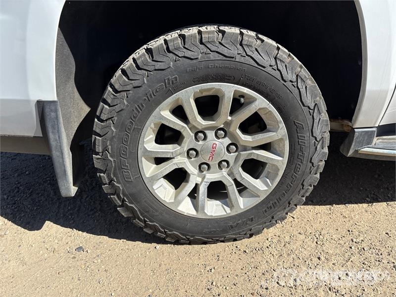 GMC Yukon XL 4WD SUV Coches