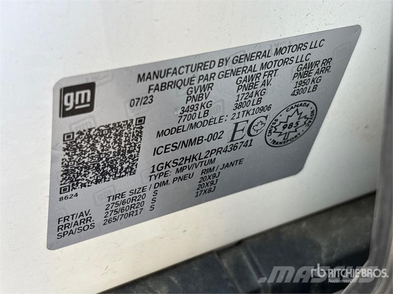 GMC Yukon XL AT4 4WD SUV Automobili
