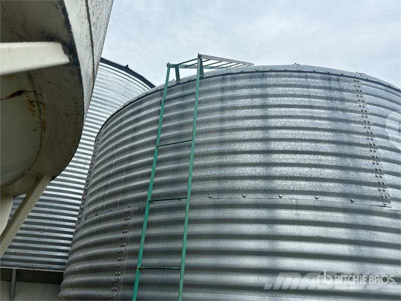 Goebel 2000 Ring Grain Bin Procesadoras de cultivos y unidades de almacenamiento / máquinas - Otros