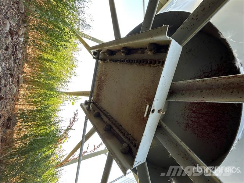 Goebel +/- 4900 bu 5 Ring Hopper Grain Bin Sonstige Ernte Verarbeitung und -lagerung