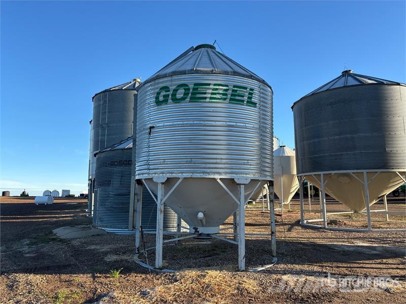 Goebel +/- 800 bu 2 Ring Hopper Grain Bin وحدات / آلات معالجة المحاصيل وتخزينها - أخرى