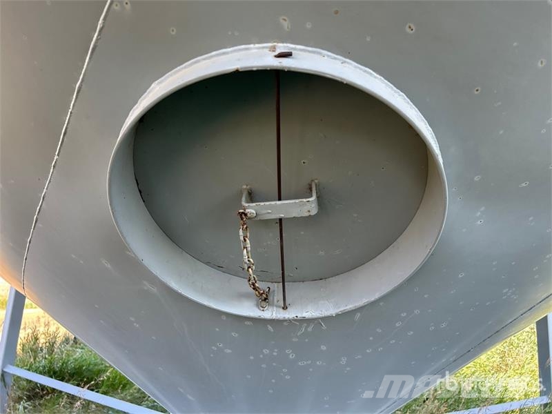 Goebel 8RP18-37-18 +/- 4900 bu 5 Ring Hopper Grain Bin Sonstige Ernte Verarbeitung und -lagerung