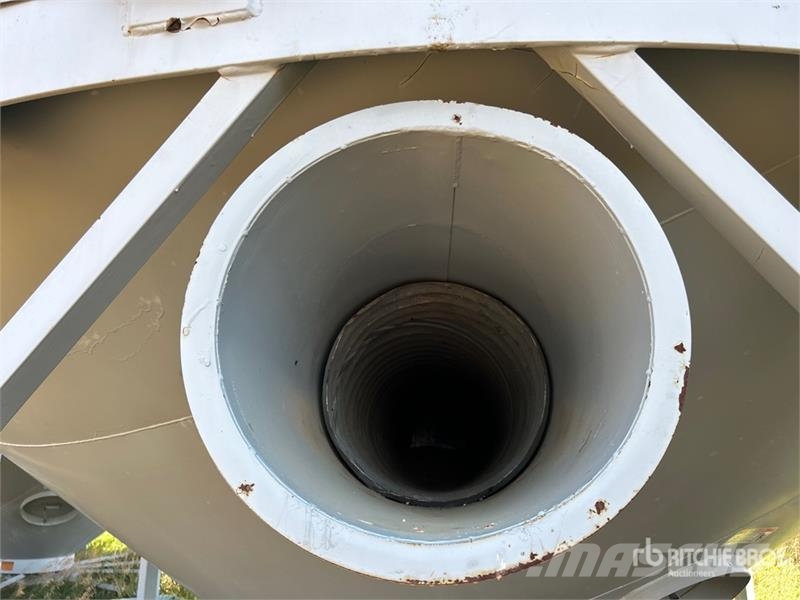 Goebel 8RP18-37-18 +/- 4900 bu 5 Ring Hopper Grain Bin Sonstige Ernte Verarbeitung und -lagerung