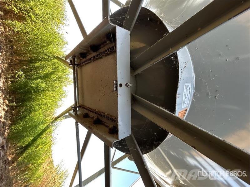 Goebel 8RP18-37-18 +/- 4900 bu 5 Ring Hopper Grain Bin Sonstige Ernte Verarbeitung und -lagerung