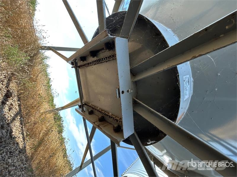 Goebel 8RP18-37-18 +/- 4900 bu 5 Ring Hopper Grain Bin Sonstige Ernte Verarbeitung und -lagerung