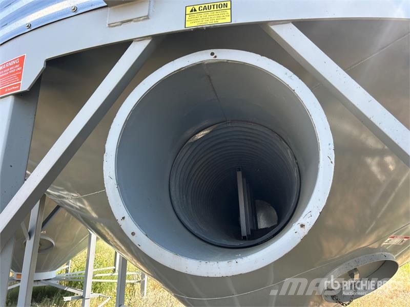 Goebel 8RP18-37-18 +/- 4900 bu 5 Ring Hopper Grain Bin Sonstige Ernte Verarbeitung und -lagerung