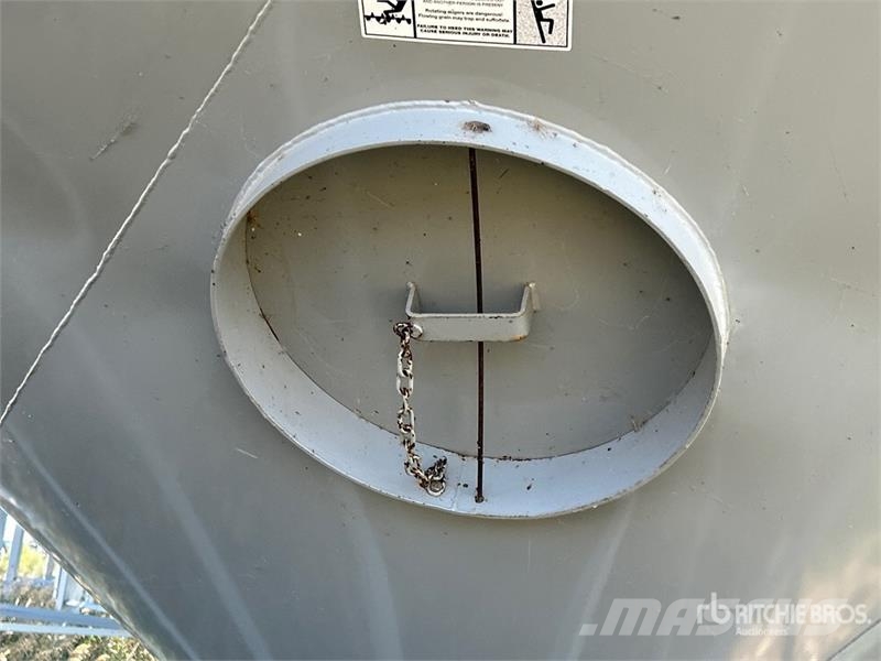 Goebel 8RP18-37-18 +/- 4900 bu 5 Ring Hopper Grain Bin Sonstige Ernte Verarbeitung und -lagerung