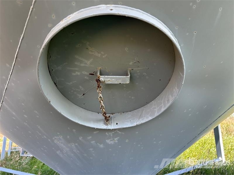 Goebel 8RP18-37-18 +/- 4900 bu 5 Ring Hopper Grain Bin Sonstige Ernte Verarbeitung und -lagerung
