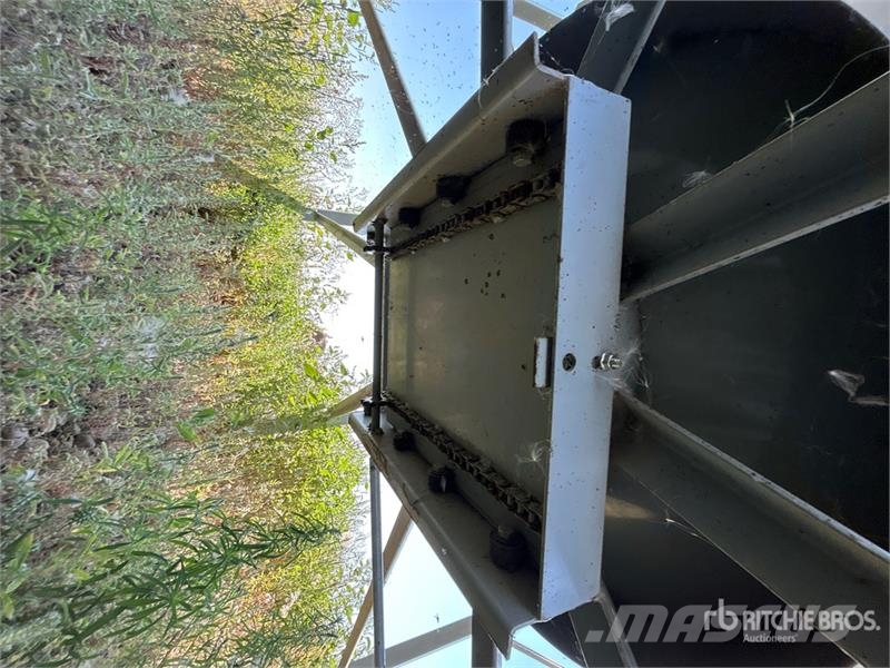 Goebel 8RP18-37-18 +/- 4900 bu 5 Ring Hopper Grain Bin Sonstige Ernte Verarbeitung und -lagerung