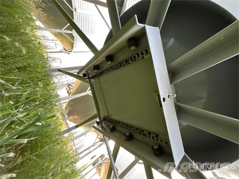 Goebel 8RP18-37-24 +/- 4900 bu 5 Ring Hopper Grain Bin Sonstige Ernte Verarbeitung und -lagerung