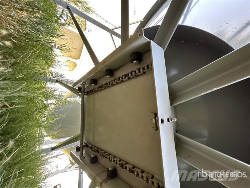 Goebel 8RP18-37-24 +/- 4900 bu 5 Ring Hopper Grain Bin Sonstige Ernte Verarbeitung und -lagerung