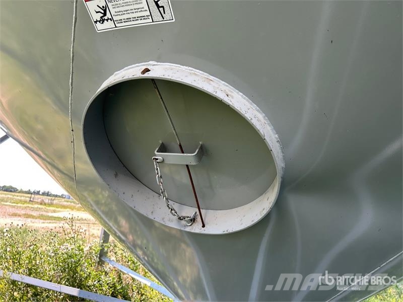 Goebel 8RP18-37-24 +/- 4900 bu 5 Ring Hopper Grain Bin Sonstige Ernte Verarbeitung und -lagerung