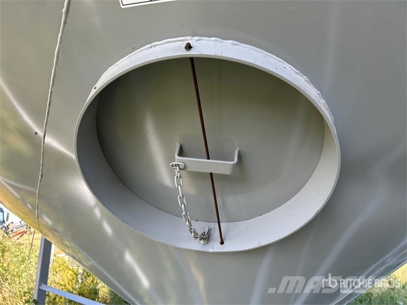 Goebel 8RP18-37-24 +/- 4900 bu 5 Ring Hopper Grain Bin Sonstige Ernte Verarbeitung und -lagerung