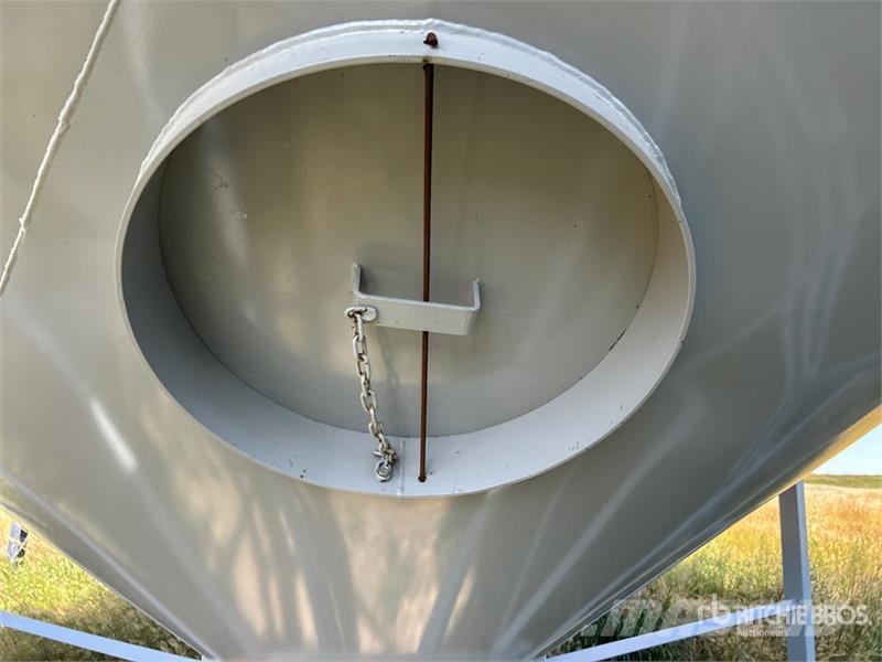 Goebel 8RP18-37-24 +/- 4900 bu 5 Ring Hopper Grain Bin Sonstige Ernte Verarbeitung und -lagerung