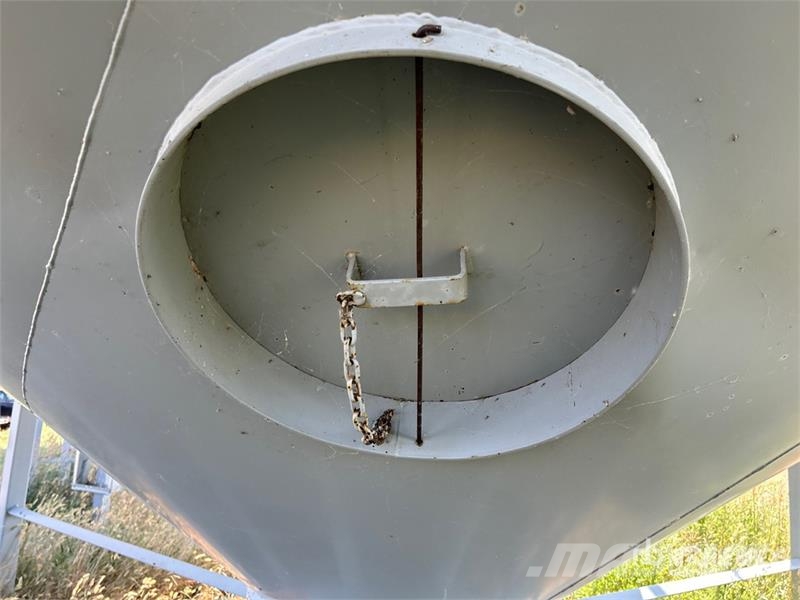 Goebel 8RP18-37-24 +/- 4900 bu 5 Ring Hopper Grain Bin Sonstige Ernte Verarbeitung und -lagerung