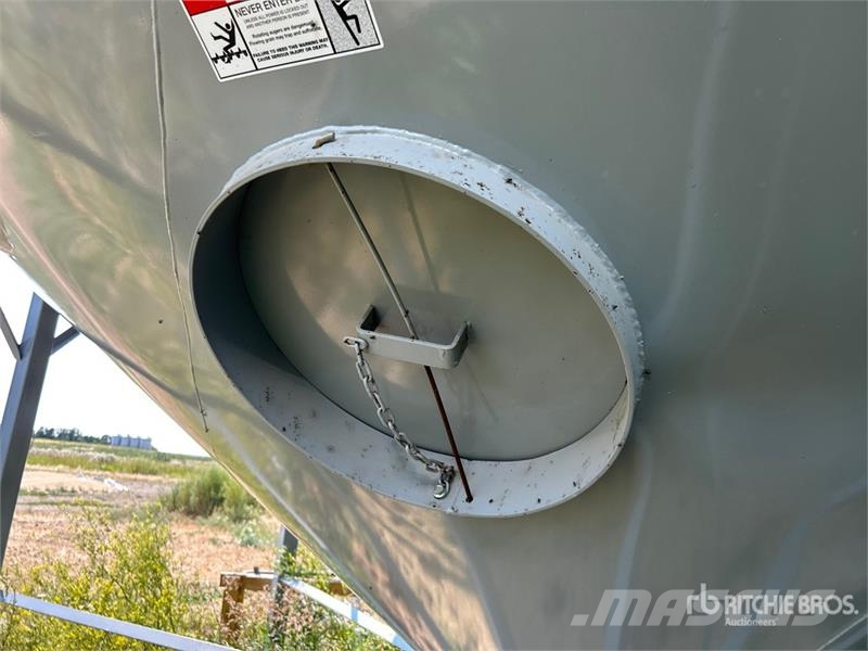 Goebel 8RP18-37-24 +/- 4900 bu 5 Ring Hopper Grain Bin Sonstige Ernte Verarbeitung und -lagerung