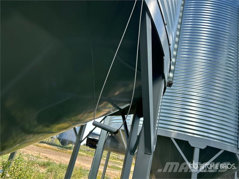 Goebel 8RP18-37-24 +/- 4900 bu 5 Ring Hopper Grain Bin Sonstige Ernte Verarbeitung und -lagerung