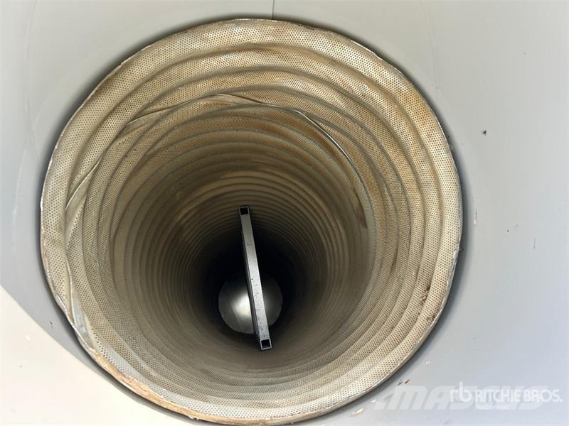 Goebel 8RP18-37-24 +/- 4900 bu 5 Ring Hopper Grain Bin Sonstige Ernte Verarbeitung und -lagerung