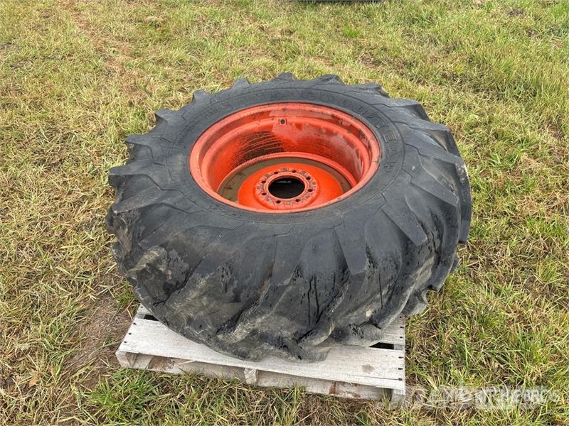 Goodyear 18.4-26 Tires Gume, točkovi i felne