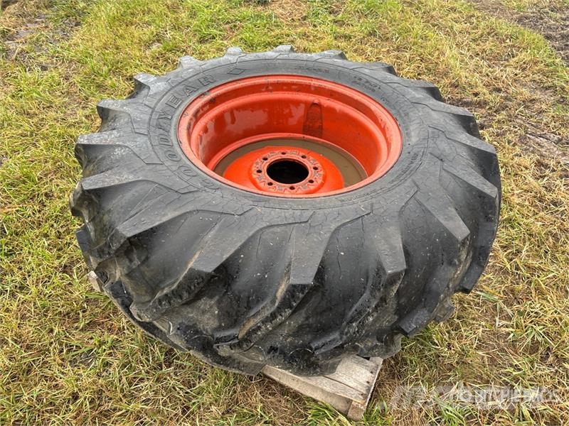 Goodyear 18.4-26 Tires Gume, točkovi i felne