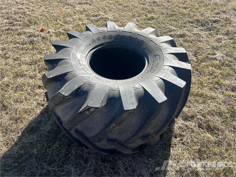 Goodyear 21.5L-16.1 Tires Gume, točkovi i felne