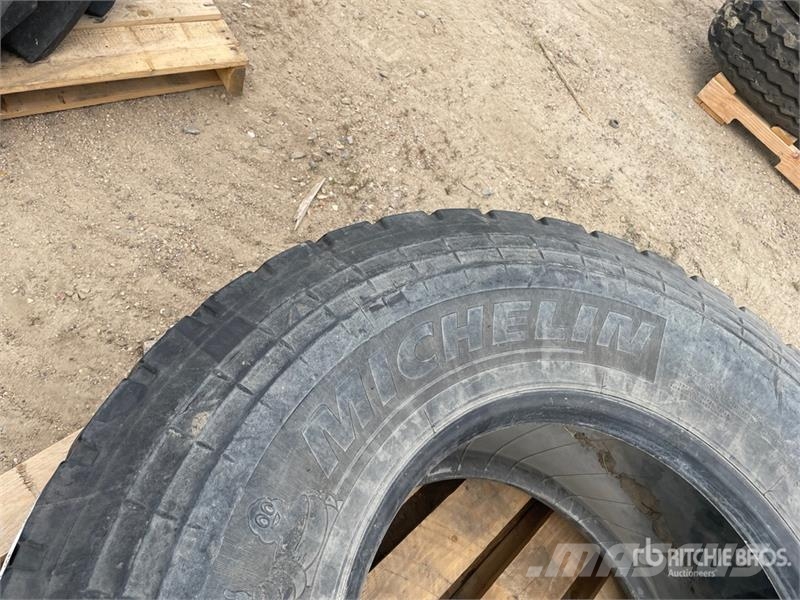 Goodyear 445/65R22.5 Tires Ελαστικά και ζάντες