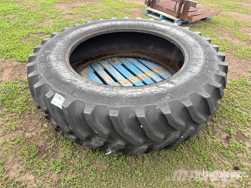 Goodyear Dyna Torque 480/80R42 Tires Pneus, roues et jantes