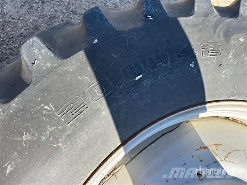 Goodyear Dyna Torque Radial 20.8R42 Tires 輪胎、車輪和輪圈