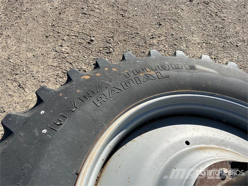 Goodyear Dyna Torque Radial 20.8R42 Tires 輪胎、車輪和輪圈