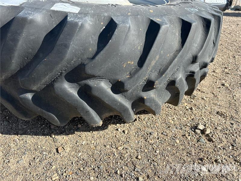 Goodyear Dyna Torque Radial 20.8R42 Tires 輪胎、車輪和輪圈