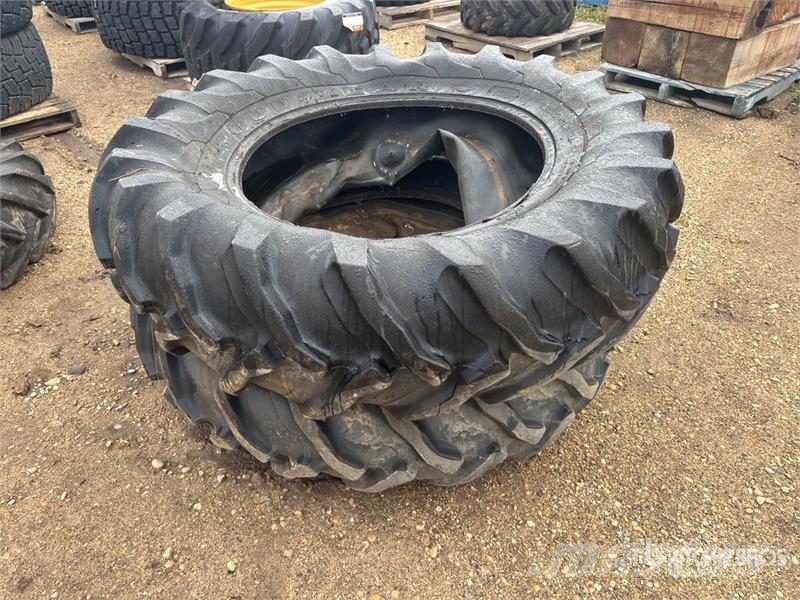 Goodyear of (2) Goodyear Traction Torque 18.4-34 Tires Däck, hjul och fälgar