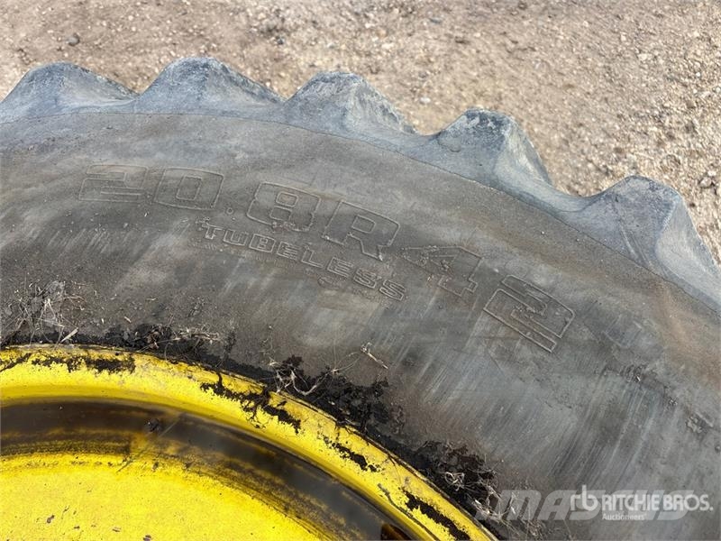 Goodyear of (2) Goodyear Dyna Torque 20.8R42 Radial Tires 輪胎、車輪和輪圈