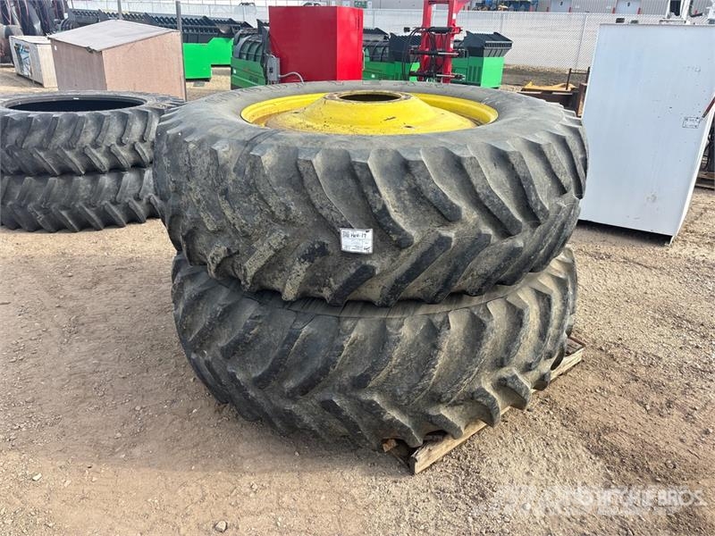 Goodyear of (2) Goodyear Dyna Torque 20.8R42 Radial Tires 輪胎、車輪和輪圈