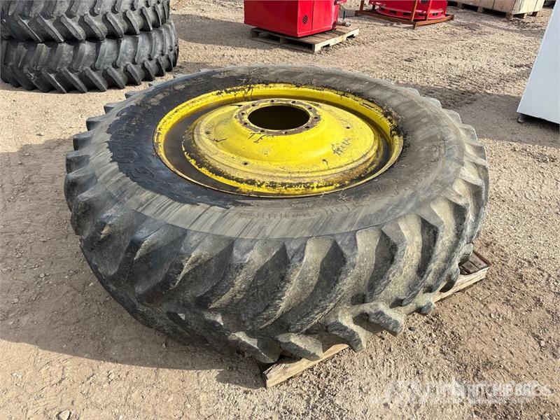 Goodyear of (2) Goodyear Dyna Torque 20.8R42 Radial Tires 輪胎、車輪和輪圈
