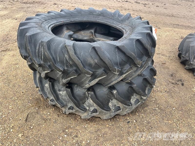 Goodyear of (2) Goodyear Traction Torque 18.4-34 Tires Däck, hjul och fälgar