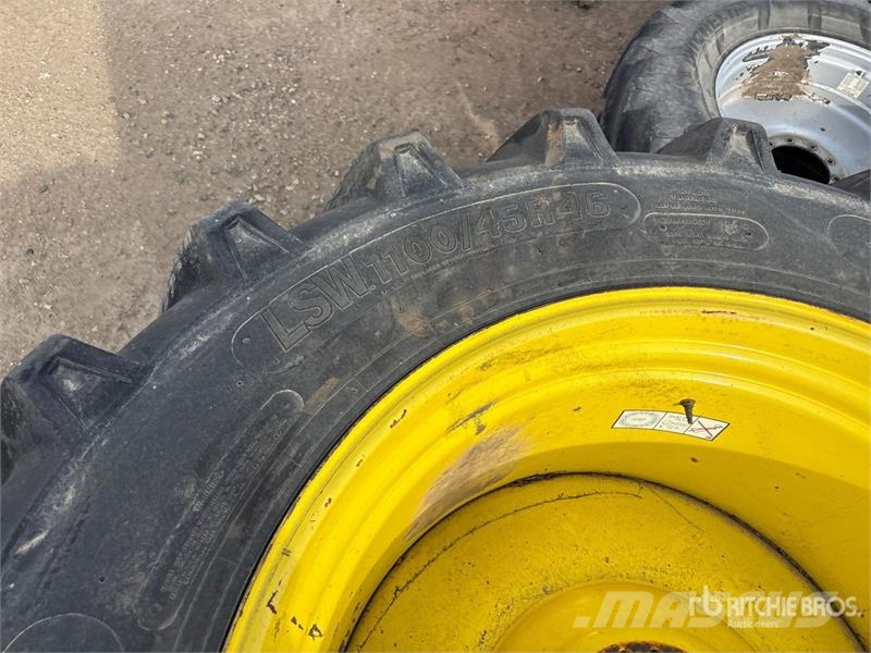 Goodyear of (2) Goodyear 1100/45R46 Tires - Fits John Deere Gume, točkovi i felne