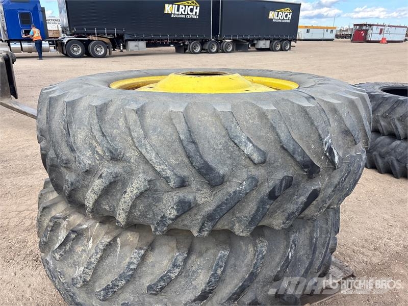Goodyear of (2) Goodyear Dyna Torque 20.8R42 Radial Tires 輪胎、車輪和輪圈