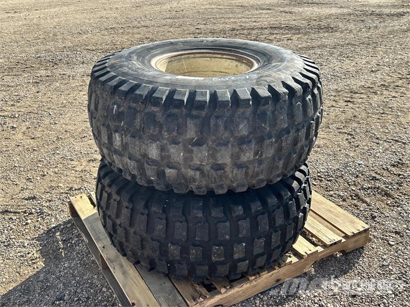 Goodyear of (2) Goodyear Softrac II  16.5L-16.1SL Tires Tekerlekler