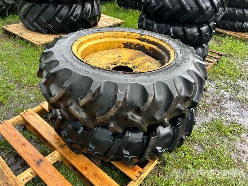 Goodyear of (2) Goodyear 11.2-24 Tires Opony, koła i felgi
