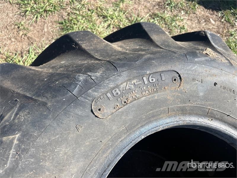 Goodyear of (2) Goodyear Tires Gume, kolesa in platišča