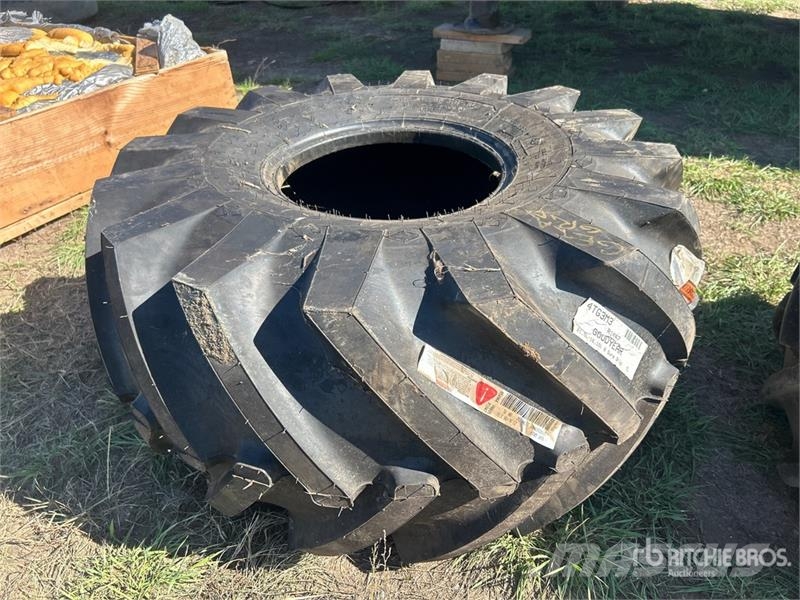 Goodyear of (2) Goodyear Tires Gume, kolesa in platišča
