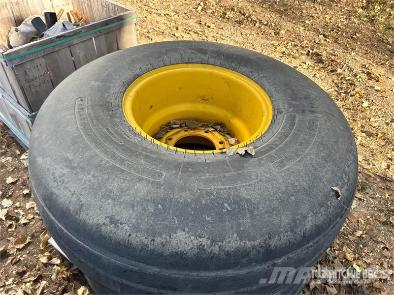 Goodyear of (2) Goodyear 16.5L-16.1F1 Tires Gume, točkovi i felne