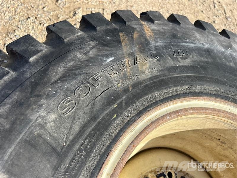 Goodyear of (2) Goodyear Softrac II  16.5L-16.1SL Tires Tekerlekler