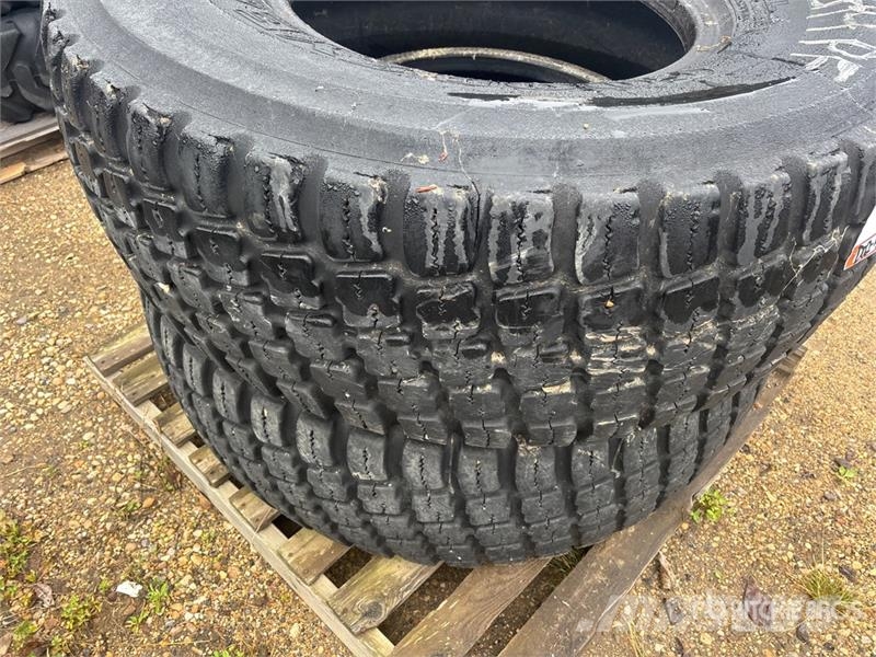 Goodyear of (2) Goodyear Unisteel 17.5R25 Tires (Unused) Däck, hjul och fälgar