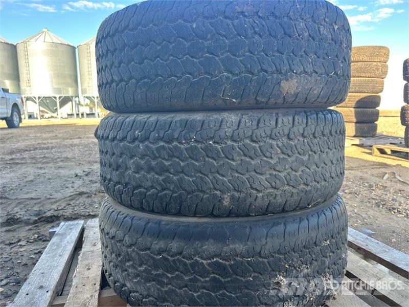 Goodyear of (3) Goodyear 255/65R17 Tires Шины и колёса