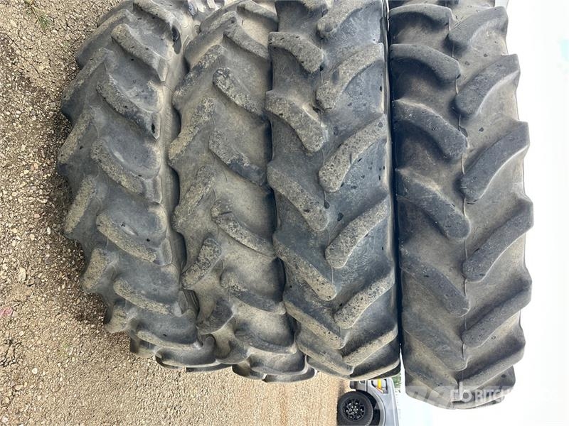 Goodyear of (4) Goodyear 380/90R46 Tires - Fits New Holland Шины и колёса