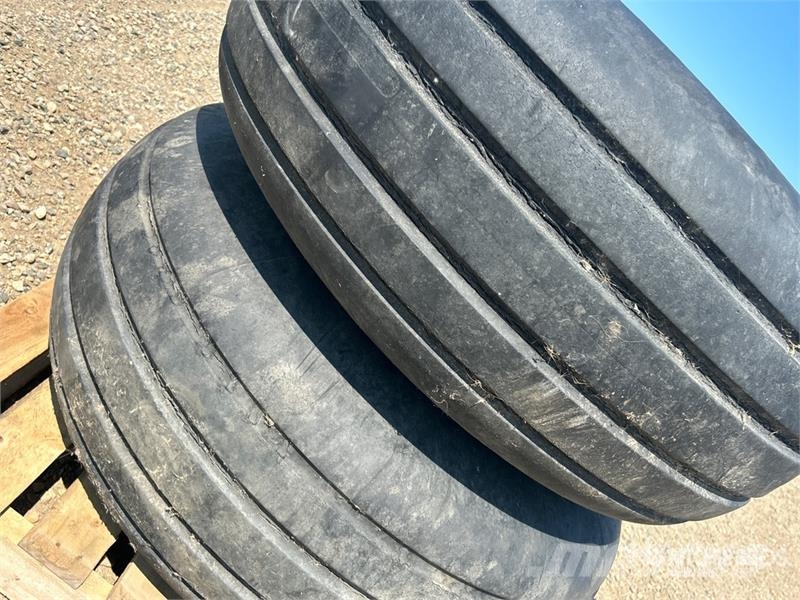 Goodyear of (4) Goodyear 16.5L-16.1FL Tires - Fits Bourgaul Däck, hjul och fälgar