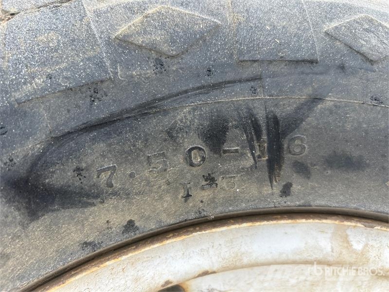 Goodyear of (4) Goodyear 7.50-16 Tires 타이어, 휠 및 림