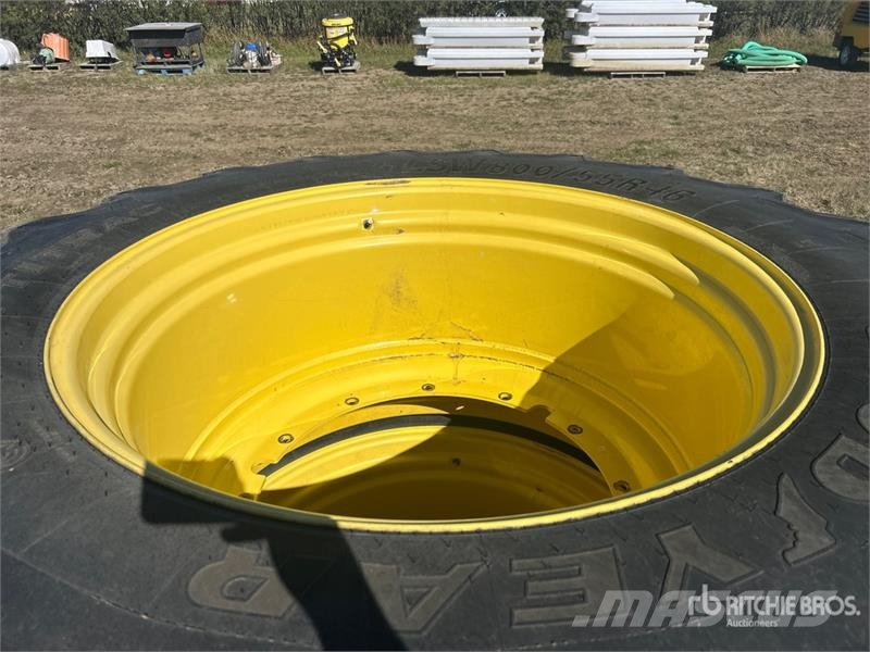 Goodyear of (4) Goodyear 800/55RR46 Tires Gume, točkovi i felne
